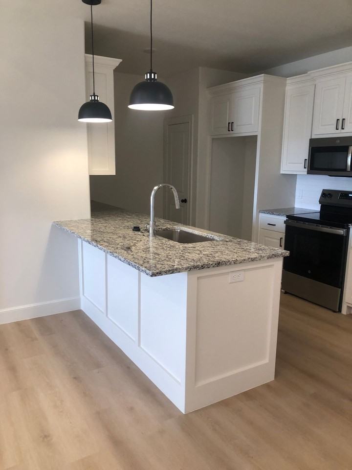 7127 22nd Place - Photo 5 of 27