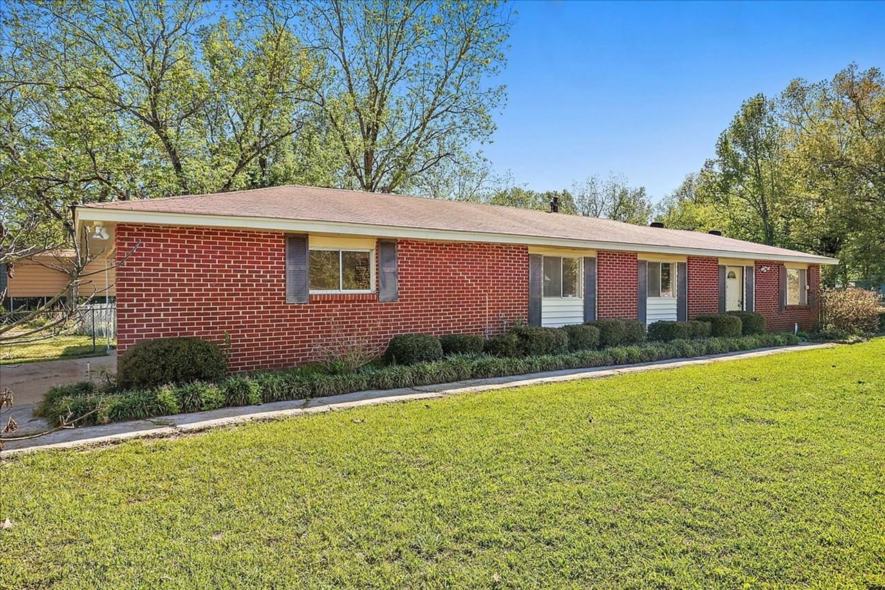 1119 Saint Augustine Dr - Photo 3 of 25