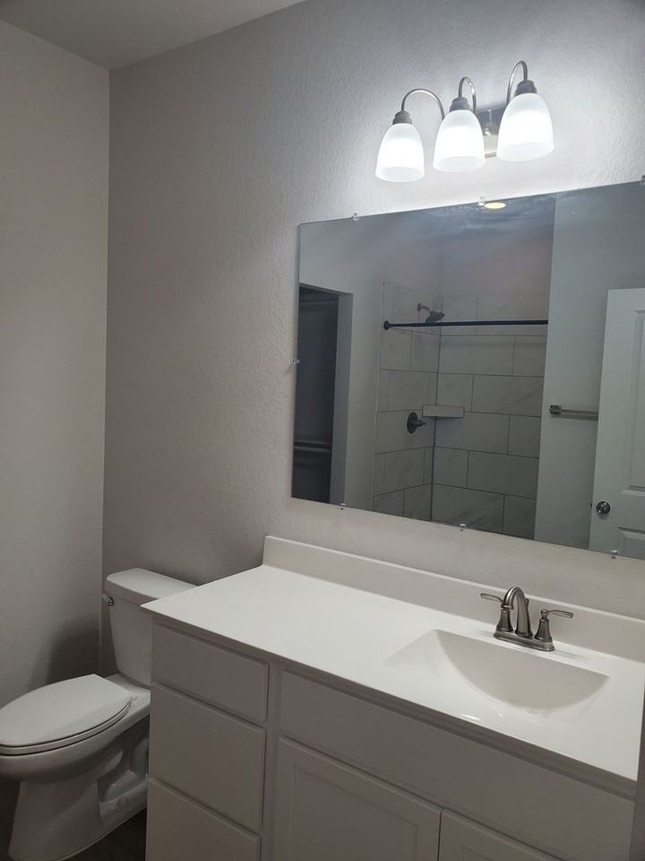 North Creek Cottages - Photo 3 of 8