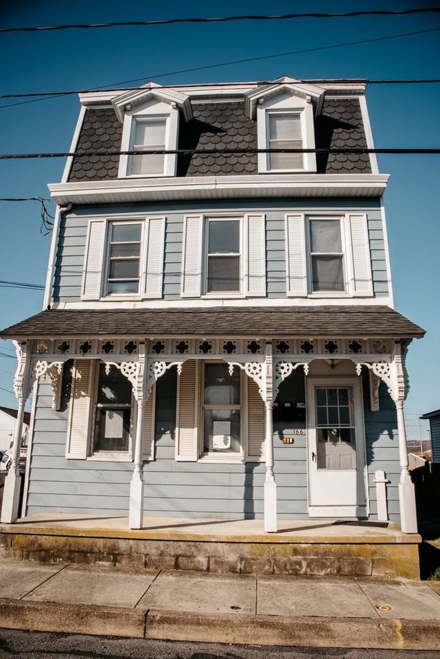 166 Nissley St - Photo 2 of 20
