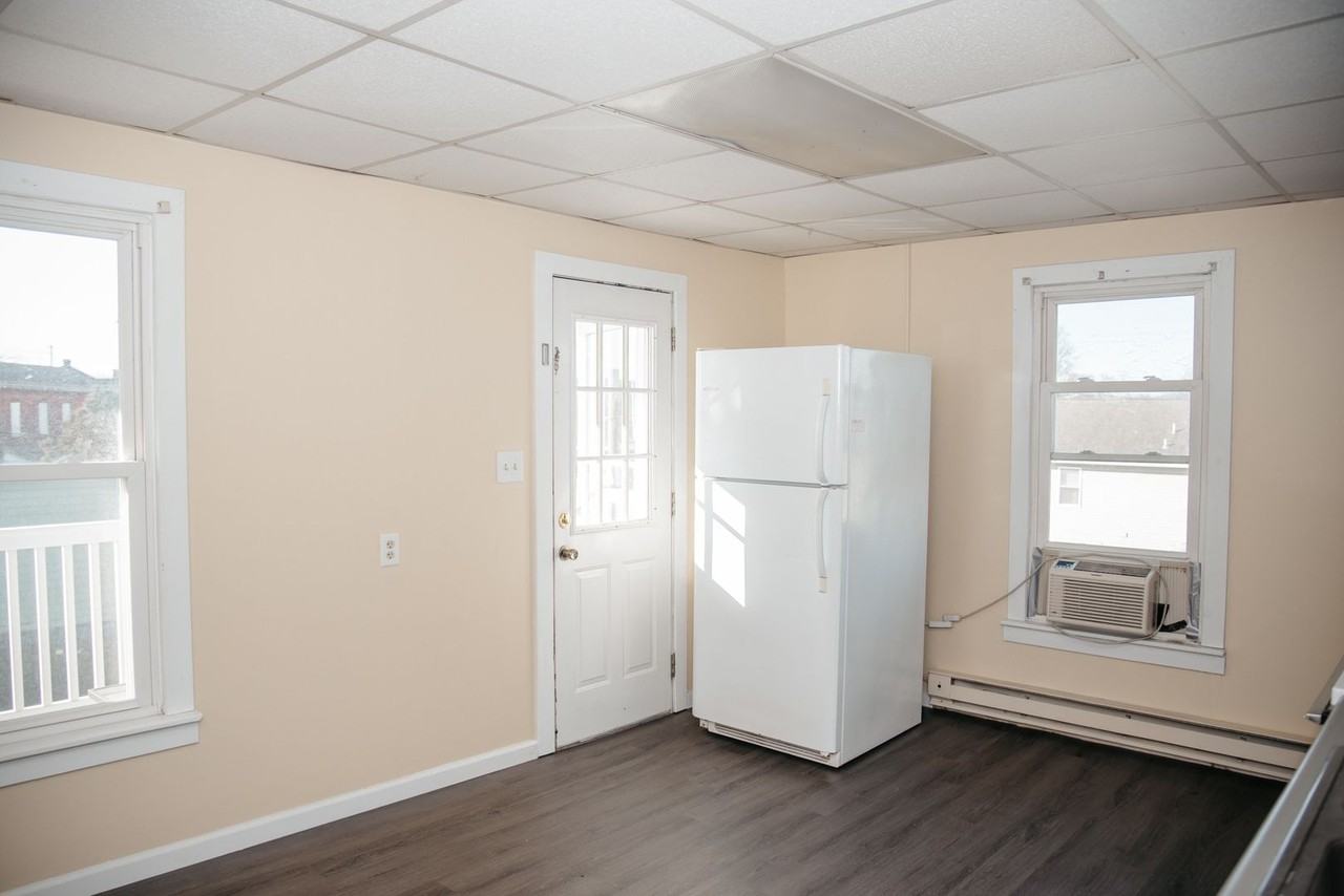 166 Nissley St - Photo 7 of 20