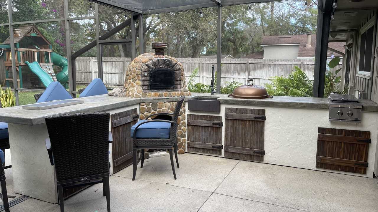 205 Fox Valley Dr #NA - Photo 2 of 27