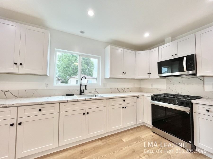 6549 Darwell Ave #6549 - Photo 2 of 22