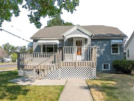 featured image of 445 Howard Ave