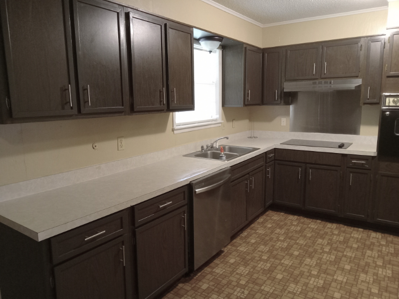 912 Cottonwood Street - Photo 5 of 12