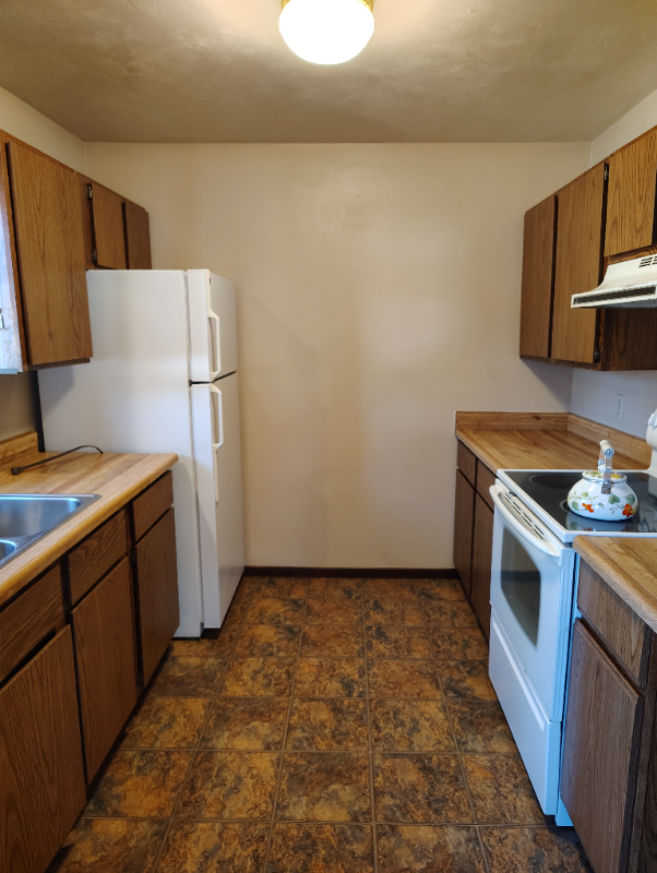 118 Crescent St - Photo 2 of 13