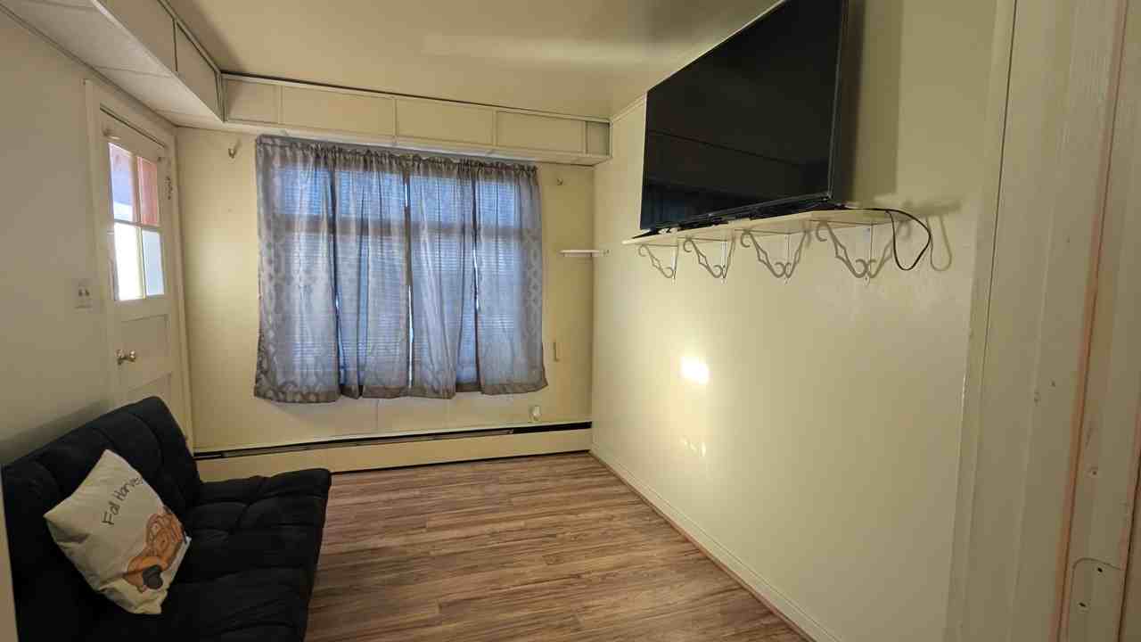 609 Bonnifield Street - Photo 3 of 13