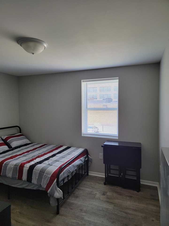 1413 East Washington Street - Photo 2 of 22