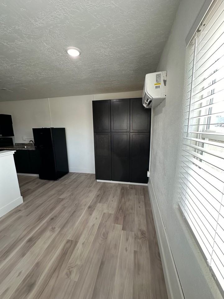 Snake River Canyon Apartments - Photo 5 of 11