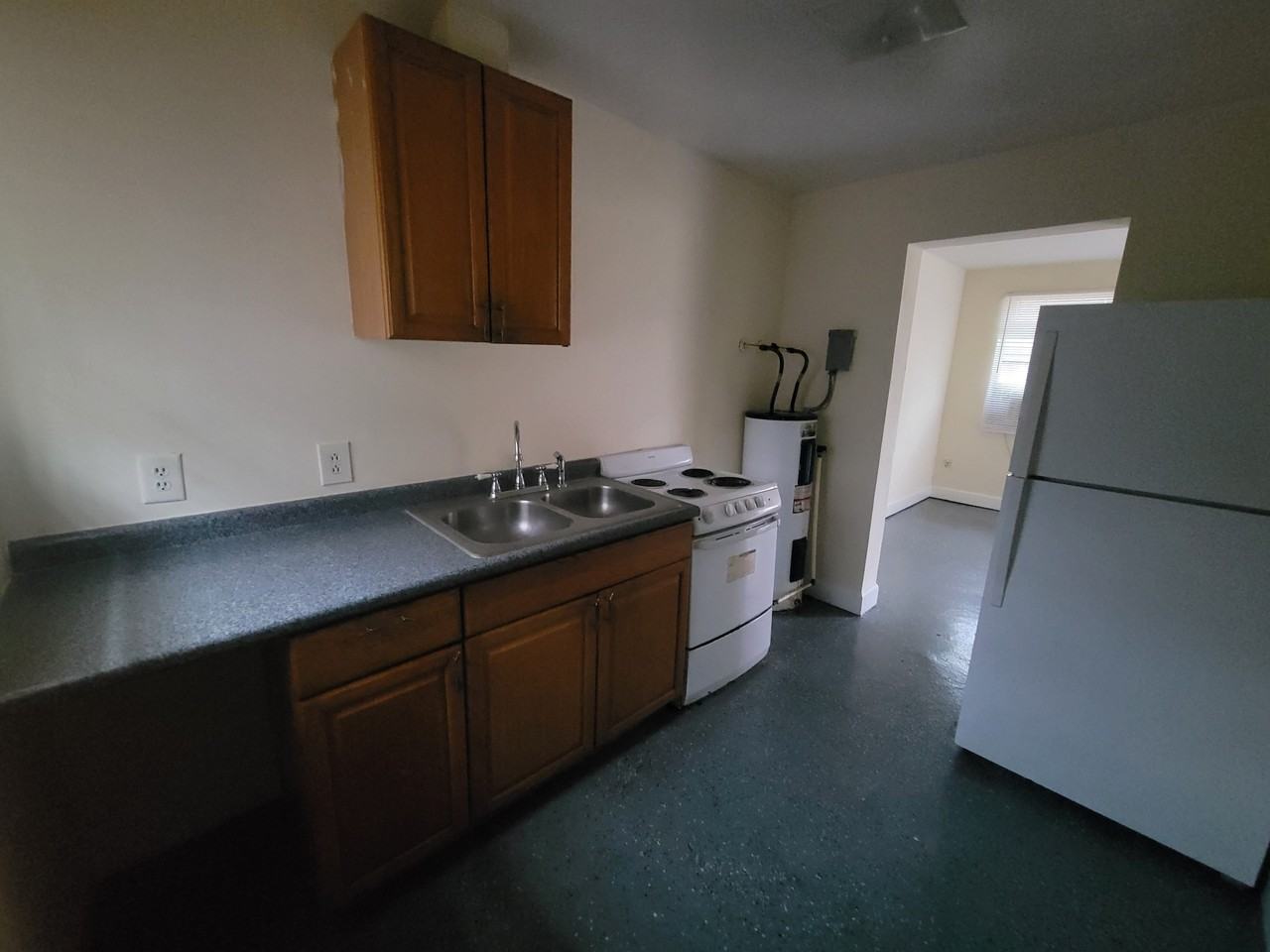 455 Pursley Street - Photo 3 of 44