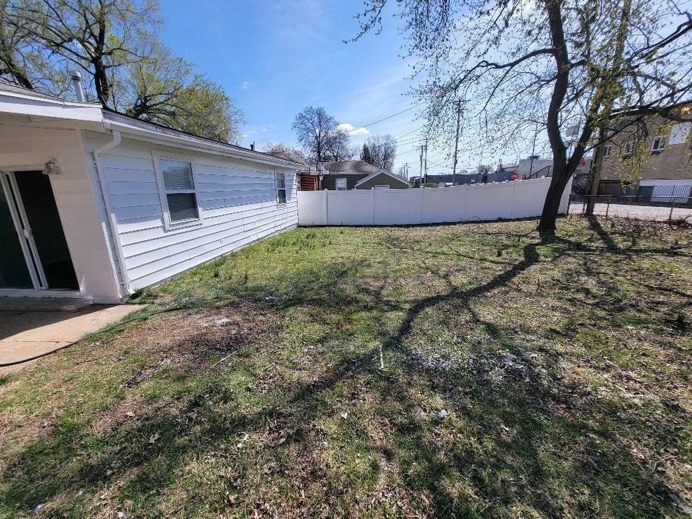 10640 Saint Stephen Ln - Photo 3 of 18