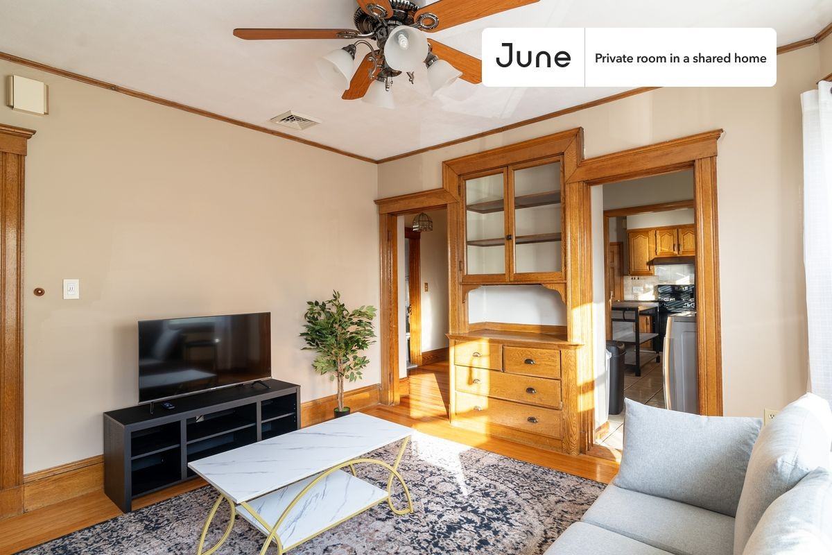 21 Bradbury Ave #D - Photo 6 of 18