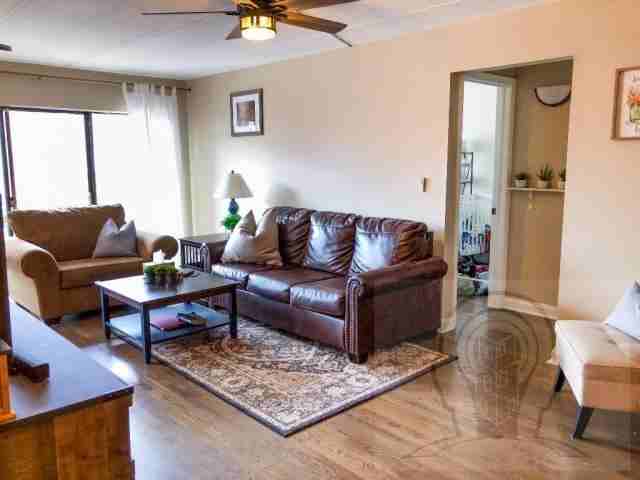 7117 W 93rd St - Photo 2 of 10