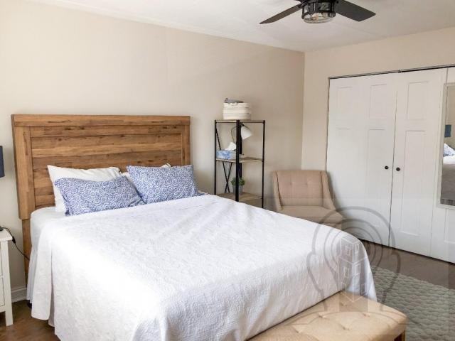 7117 W 93rd St - Photo 4 of 10