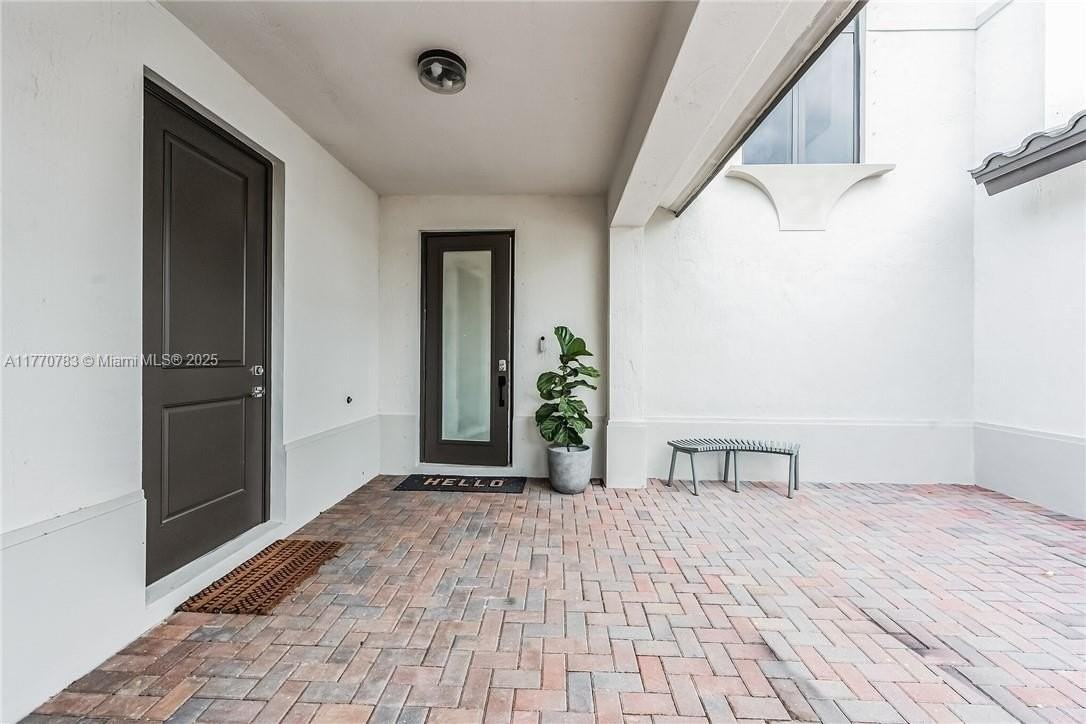 4761 Sophia Dr #1 - Photo 3 of 40