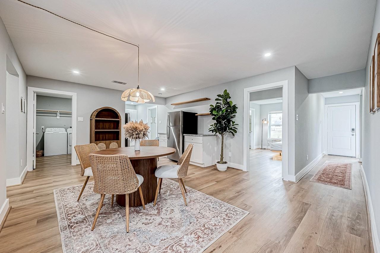 Seeker St - Photo 3 of 16