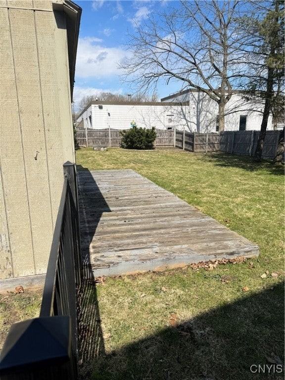 35 E Oneida St - Photo 6 of 29