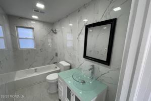 featured image of 28 Norwood Ave