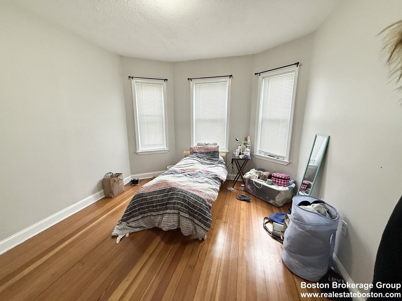 17 Cawfield St #2 - Photo 3 of 7