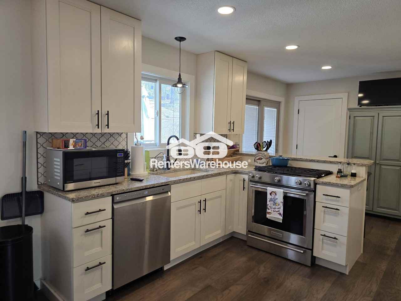 109 Belmont Rd - Photo 2 of 26