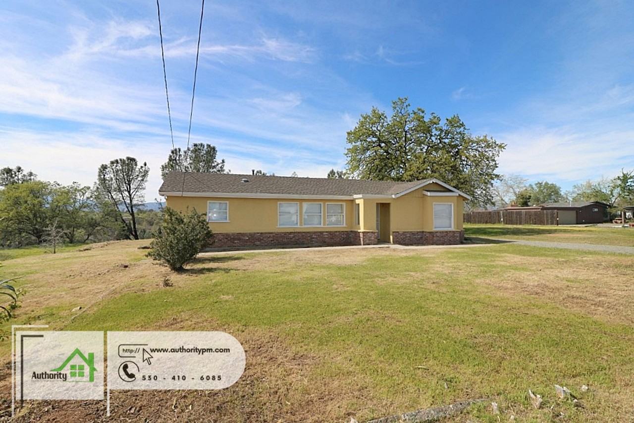 794 Twin View Blvd - Photo 2 of 36