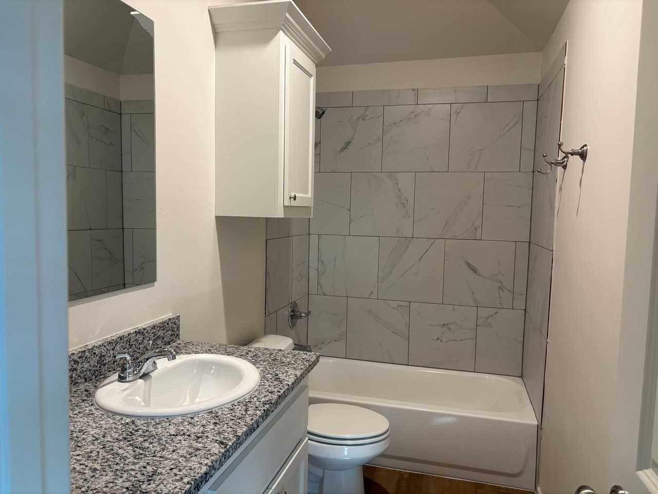 821 S Wilson Ave - Photo 7 of 18