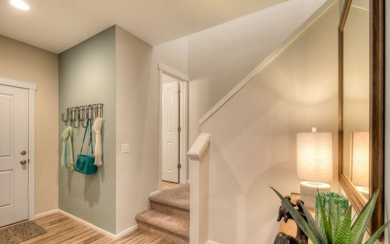 17602 Mill Valley Rd - Photo 2 of 20