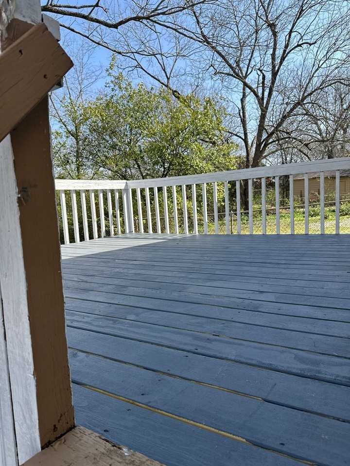 1509 W 36th St - Photo 6 of 20