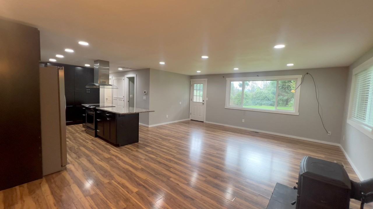 39842 Burnside Loop - Photo 2 of 24