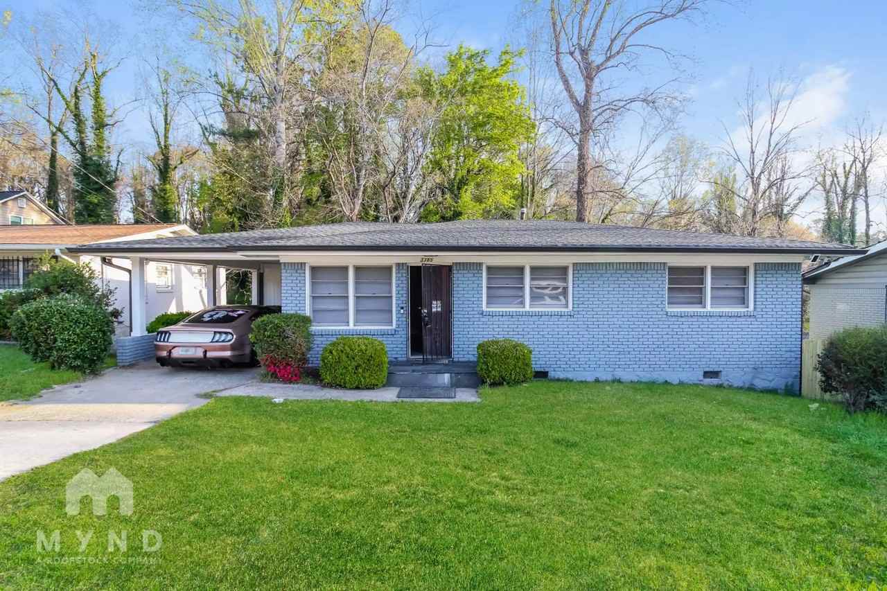 3385 Martin Luther King Jr Dr Sw - Photo 3 of 26