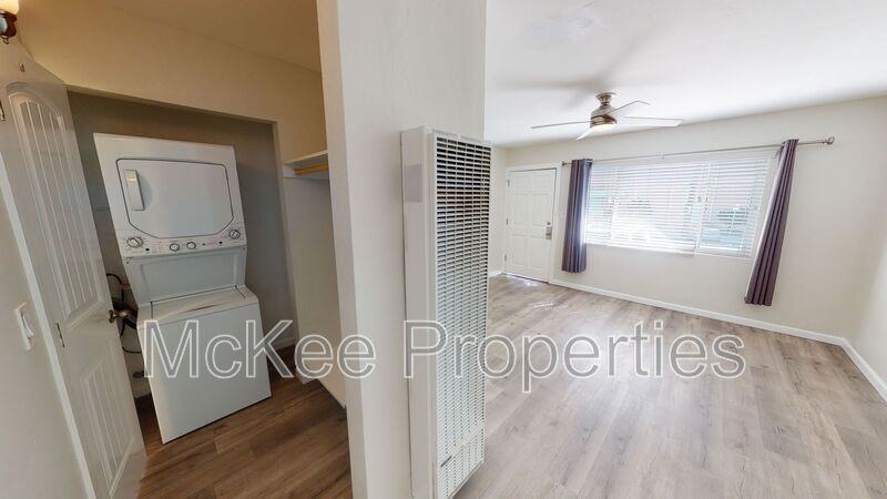 206 Fir St - Photo 6 of 10