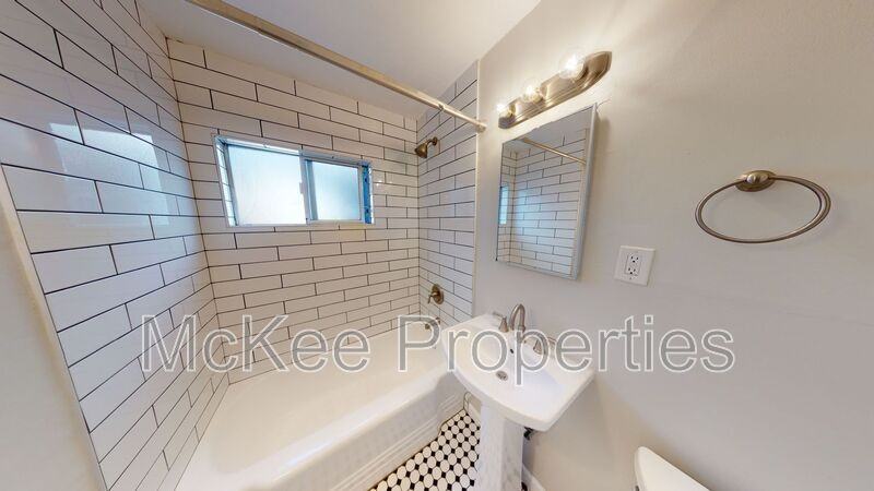 206 Fir St - Photo 7 of 10
