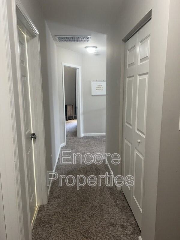 4504 Bay Point Dr - Photo 6 of 19