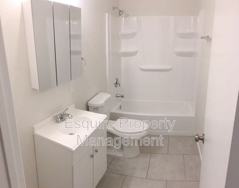 309 Hill St #100 - Photo 4 of 6