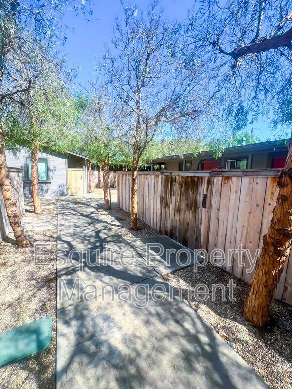 309 Hill St #100 - Photo 6 of 6