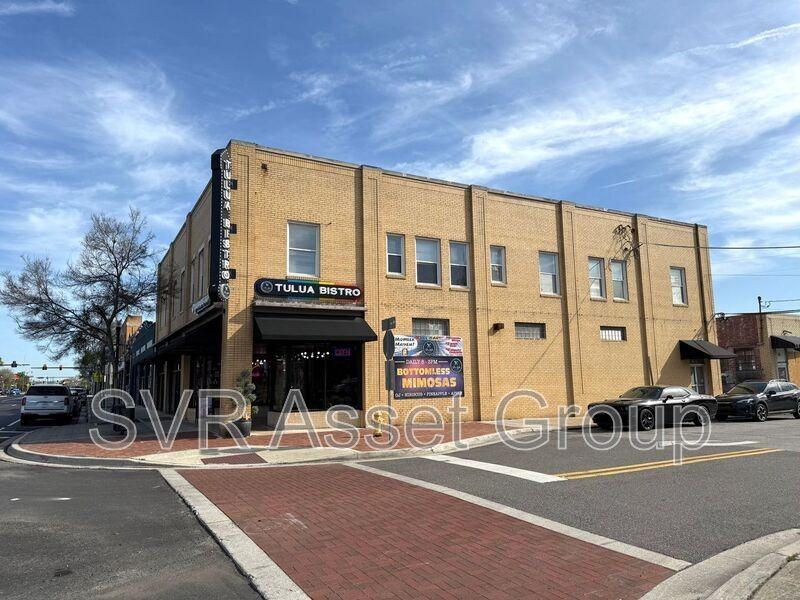 11 E 7th St #5 - Photo 3 of 10