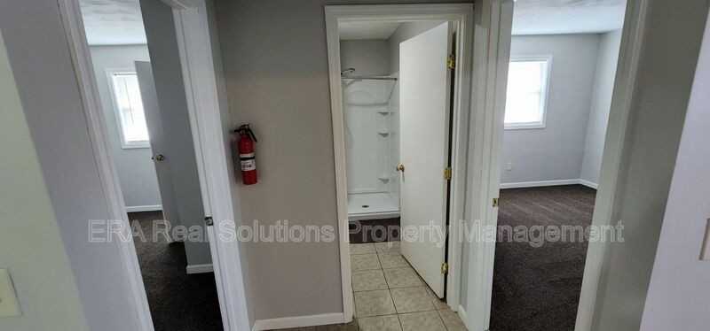 216 W Temple St - Photo 2 of 12