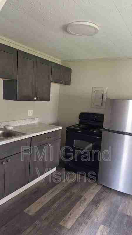 2917 Pine Ave #2 - Photo 2 of 13