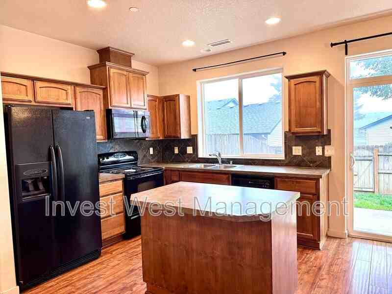 5215 Neplace - Photo 7 of 27
