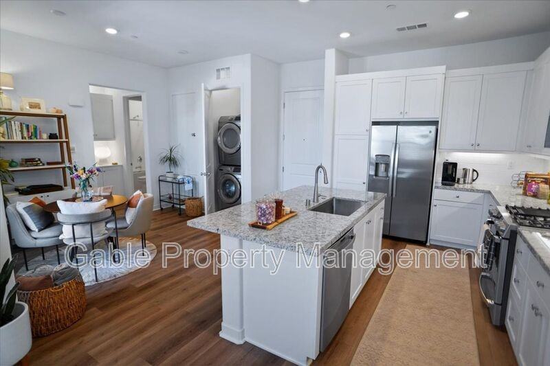 26955 Prospector Rd #303 - Photo 4 of 14