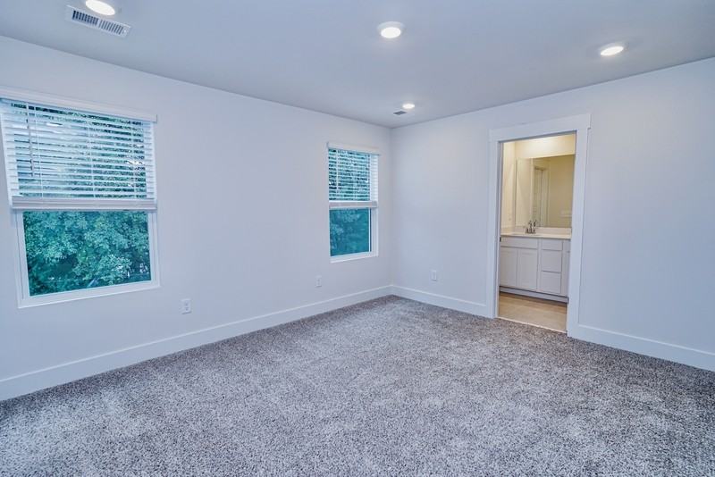 303 Windsinger Ln - Photo 6 of 15