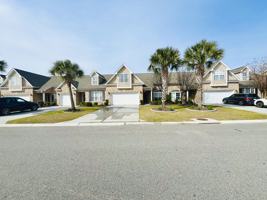 featured image of 284 Viareggio Rd