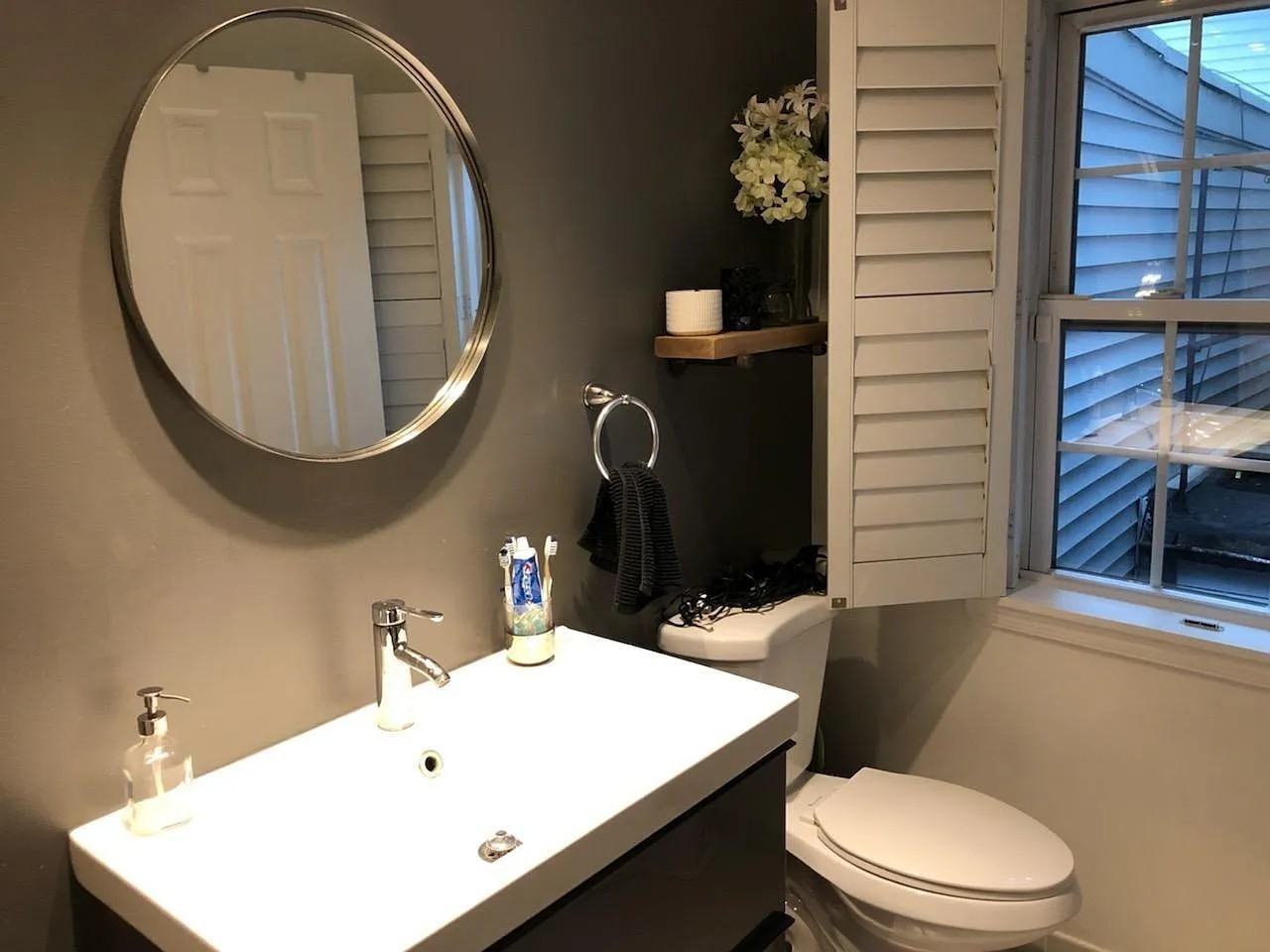 2040 Fountain St - Photo 5 of 8
