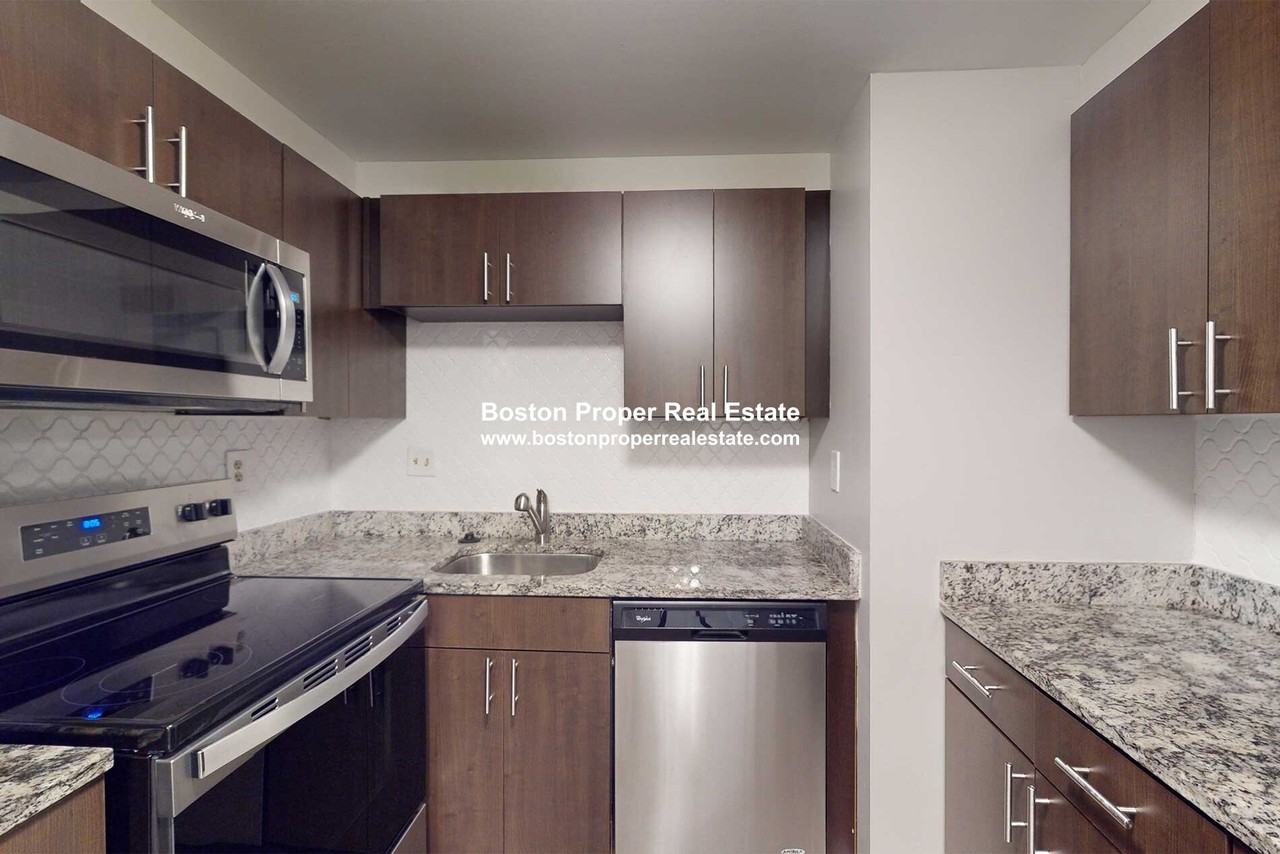 32 Garrison St #405 - Photo 5 of 18