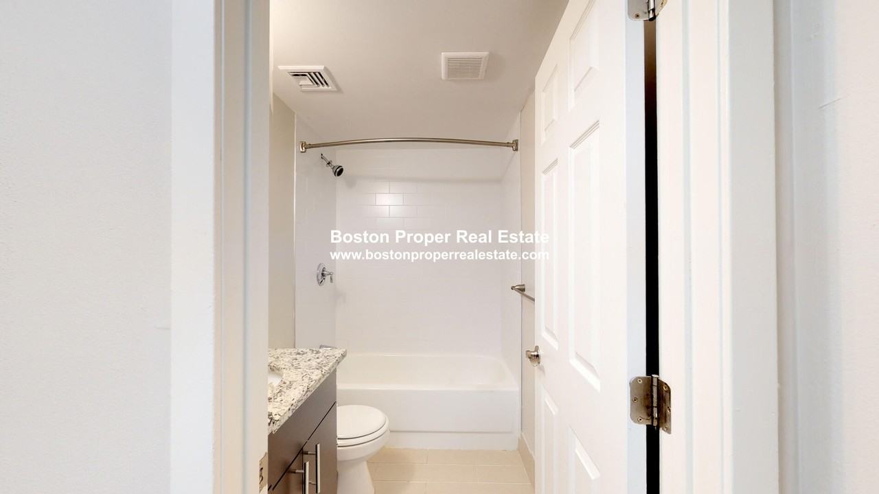 32 Garrison St #405 - Photo 7 of 18