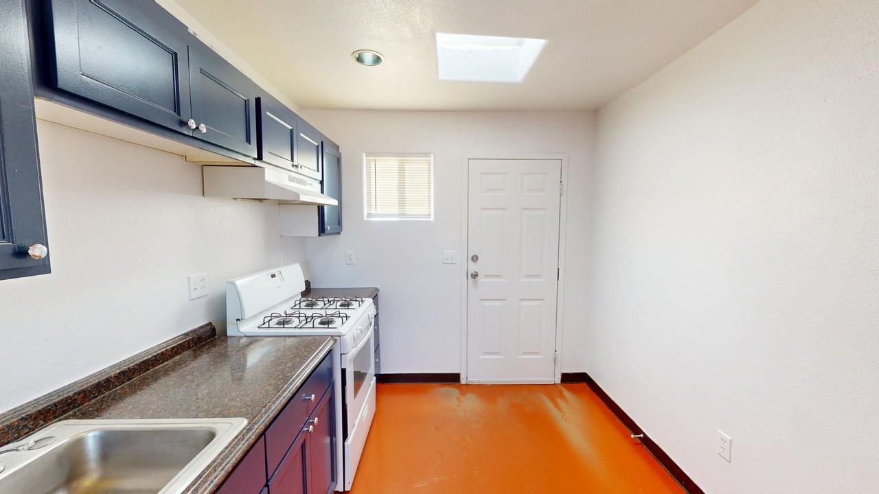 3410 Vail Ave Se - Photo 6 of 25