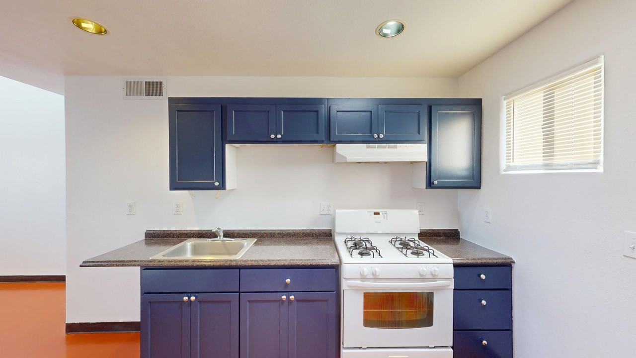 3410 Vail Ave Se - Photo 5 of 25