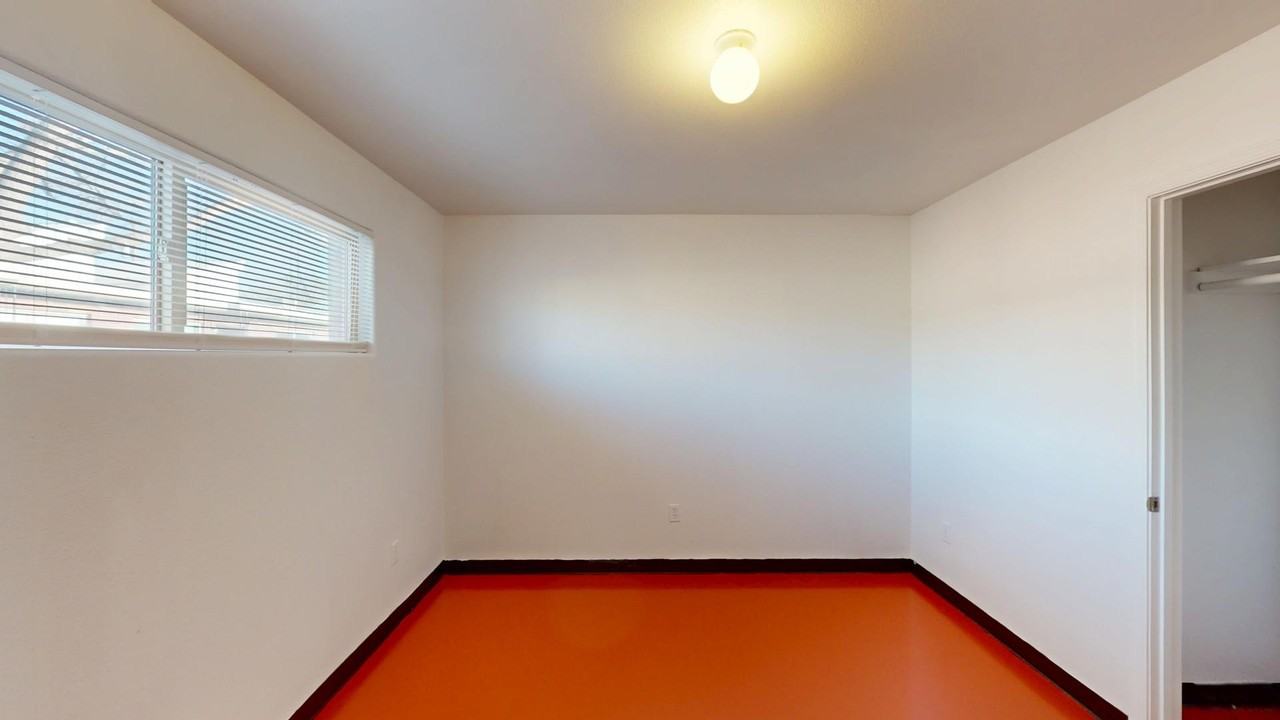 3410 Vail Ave Se - Photo 7 of 25