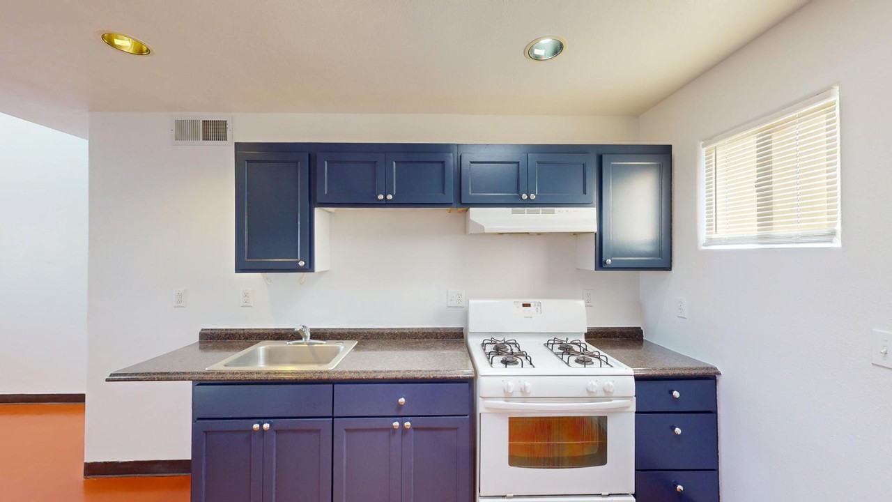 3422 Vail Ave Se - Photo 6 of 24
