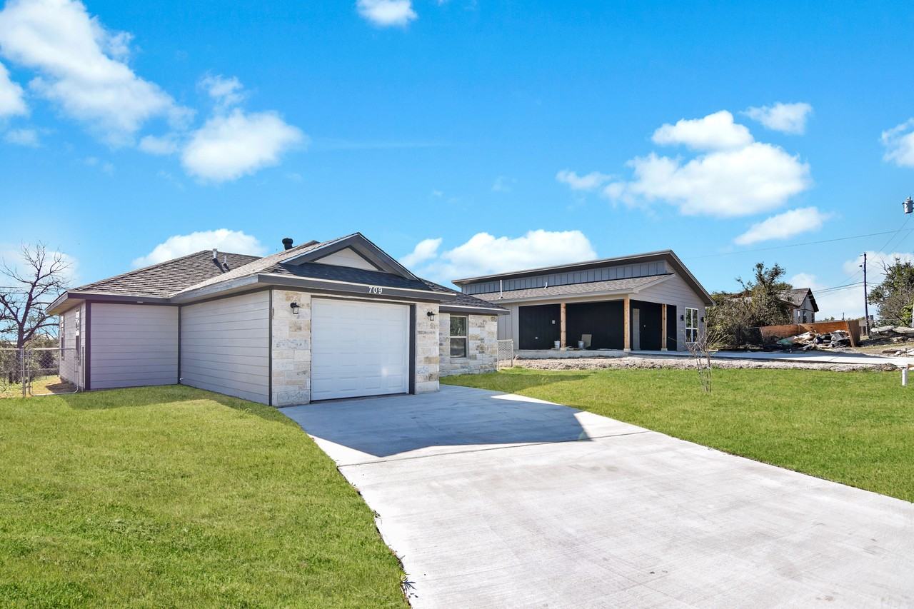 709 S 30th St - Photo 2 of 17